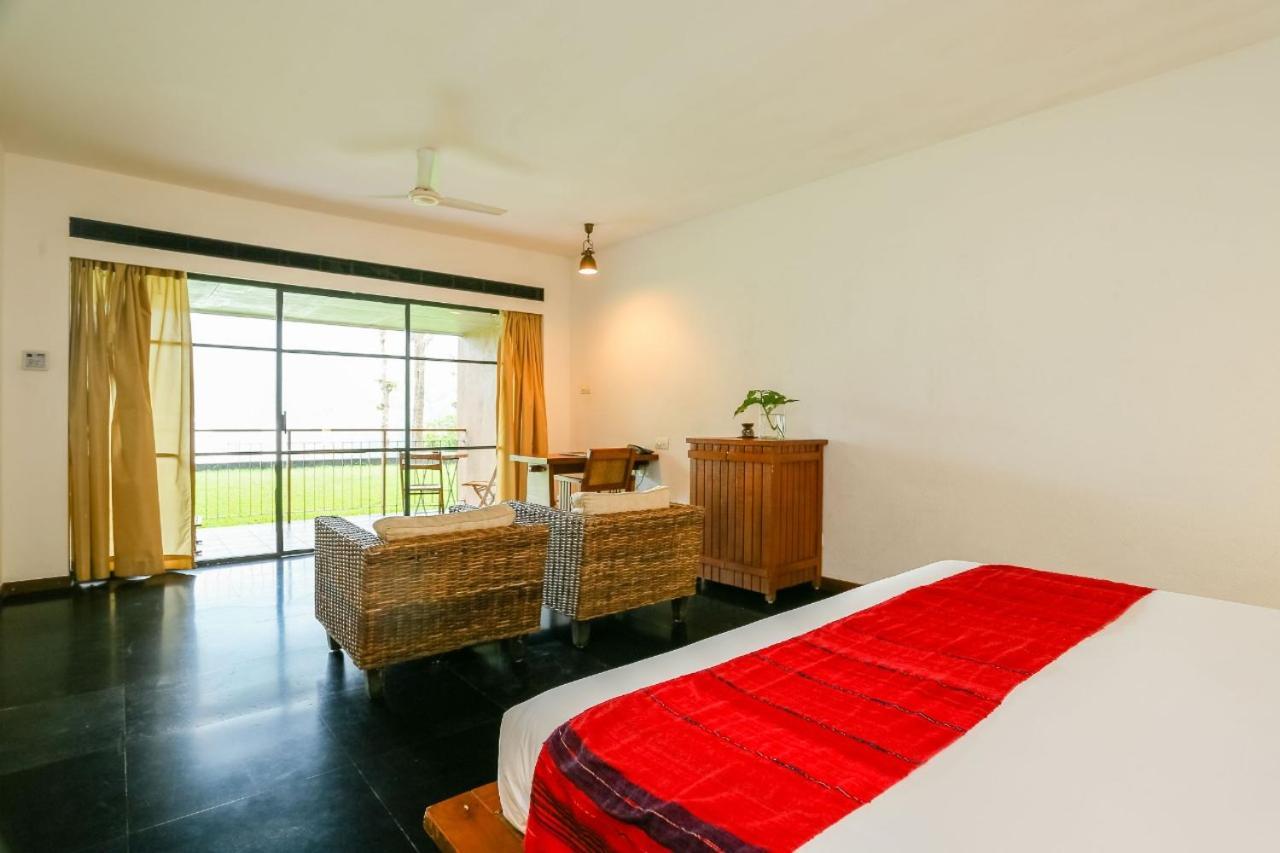 Rainforest Resort Athirappilly Exterior foto