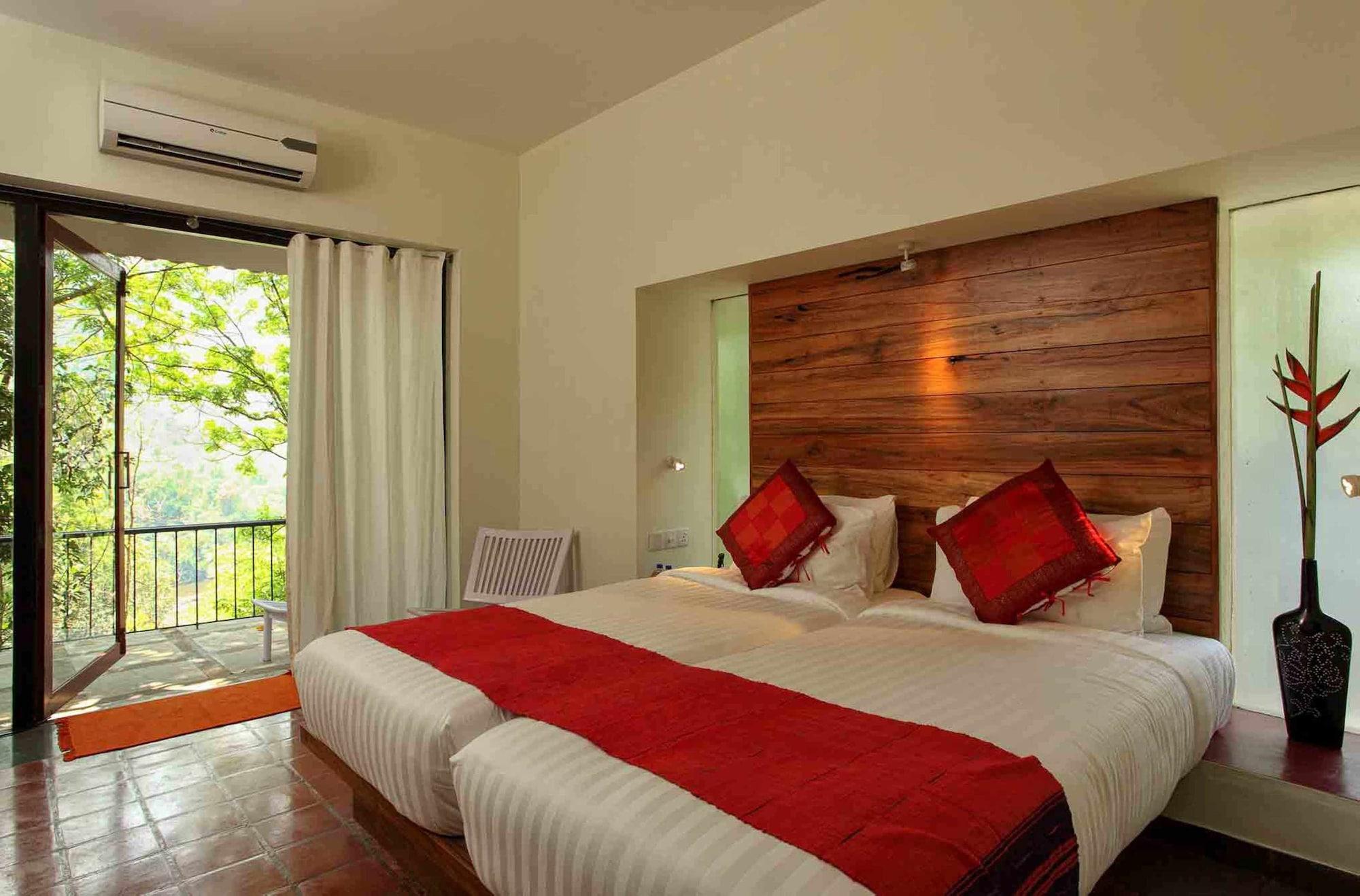 Rainforest Resort Athirappilly Exterior foto