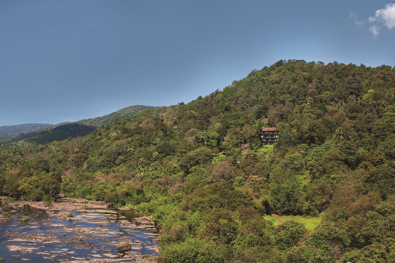 Rainforest Resort Athirappilly Exterior foto