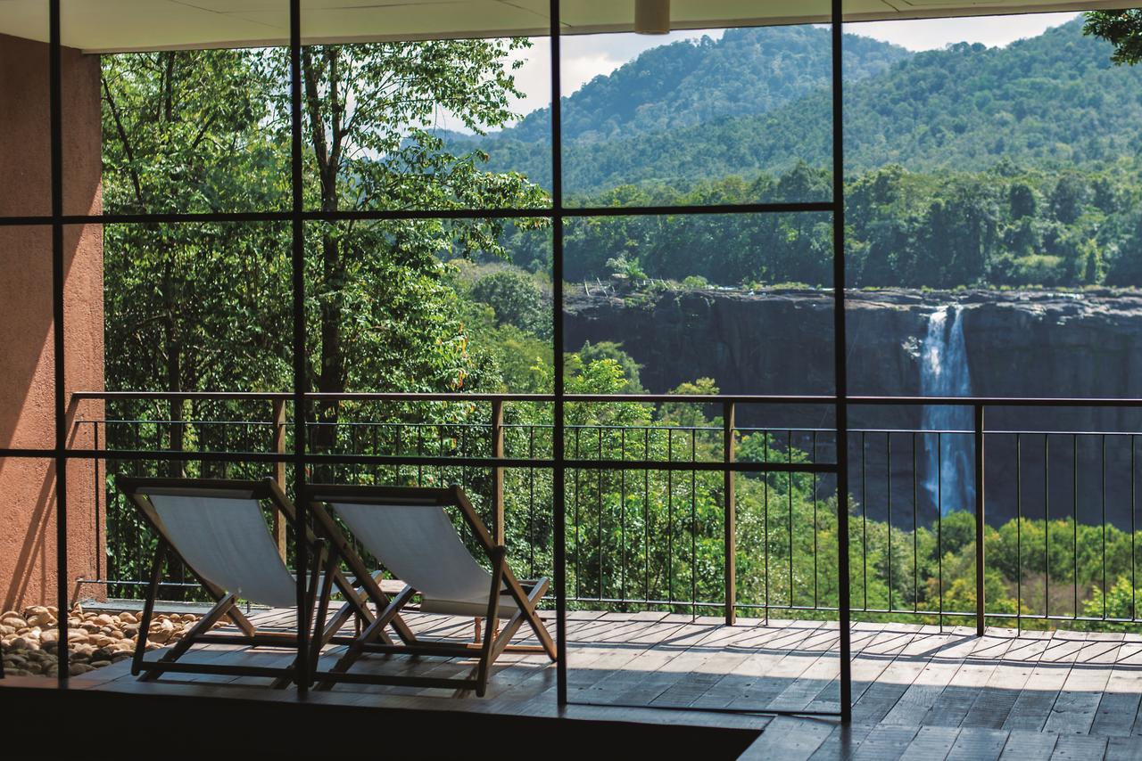 Rainforest Resort Athirappilly Exterior foto